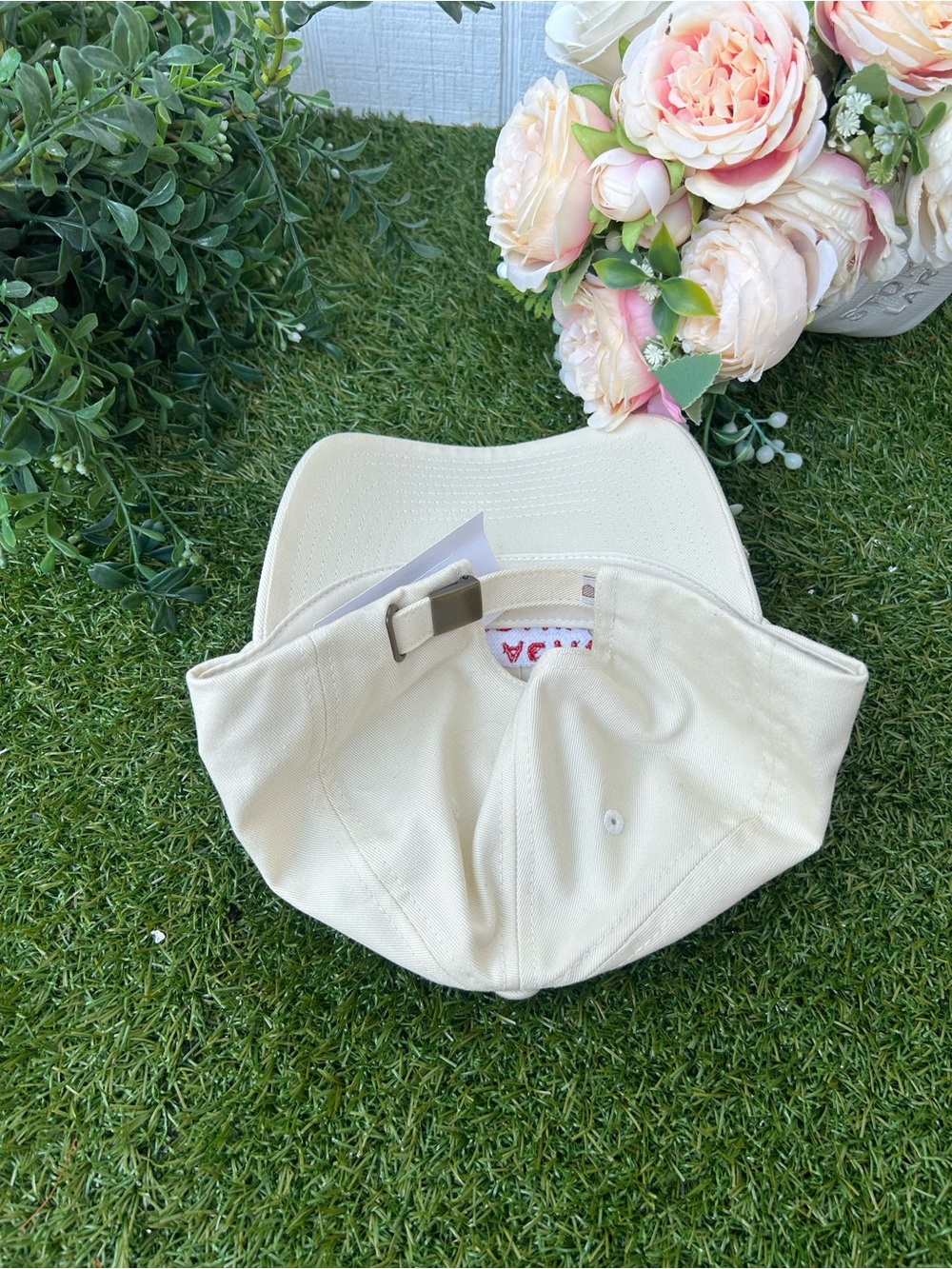 Brixton women Cream Baseball Cap with Subtle Embroidered Logo one size like new - Picture 15 of 16